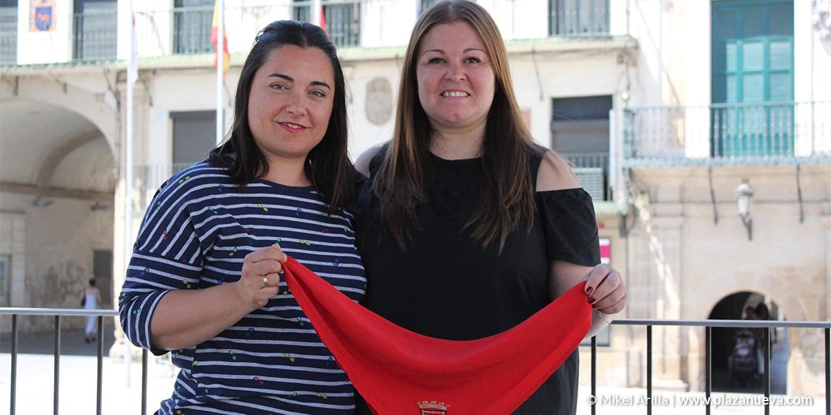 María Herrera y Sandra Miranda, joteras desde niñas y fieles a Santa Ana