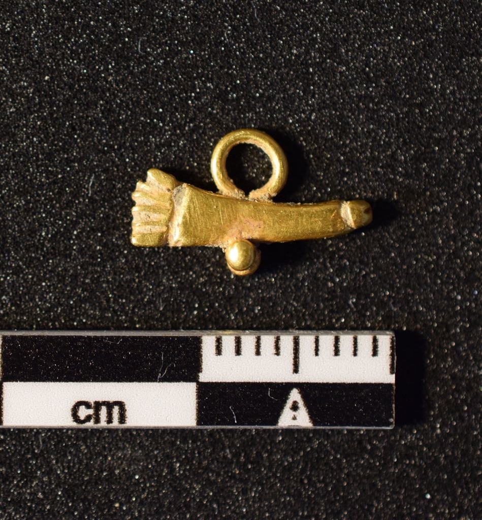 PIEZA DE ORO CON ESCALA BAÑALES