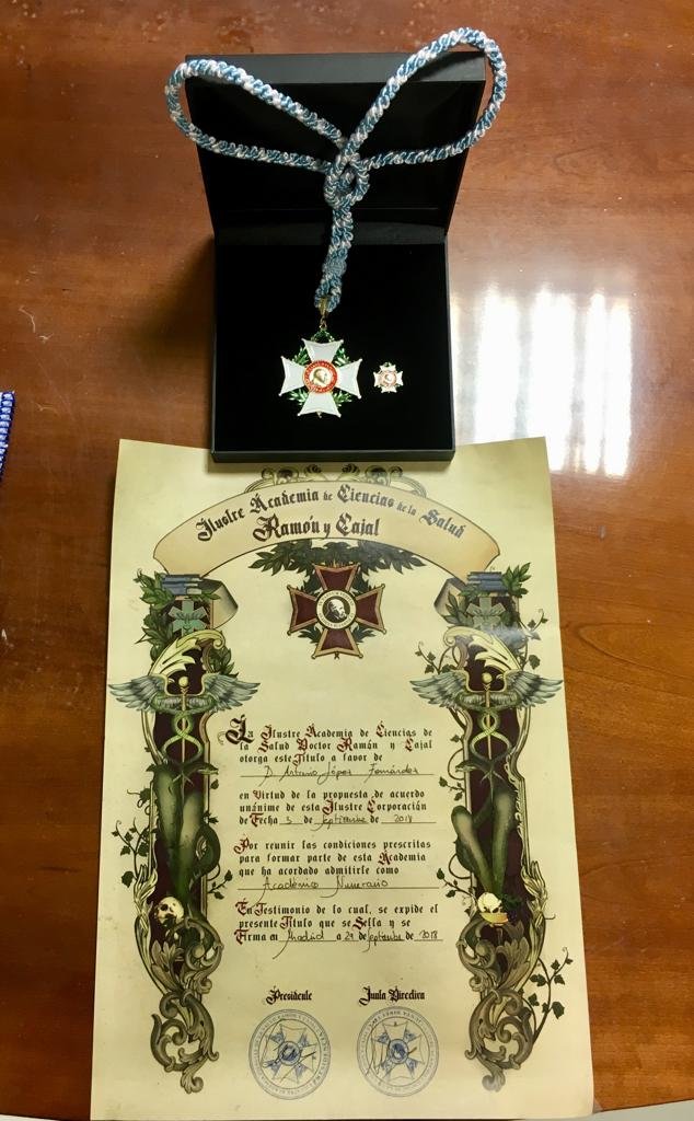 Medalla de la Ilustre Acadremia de Ciencias de la Salud Ramón y Cajal