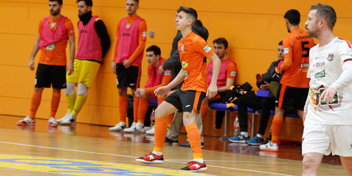 Debut de Uge con el Ribera Navarra FS 3