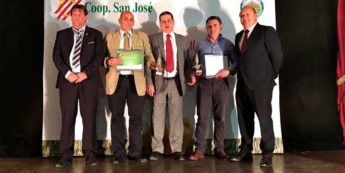 La cooperativa de Sádaba ha entregado sus 'Espigas Doradas'