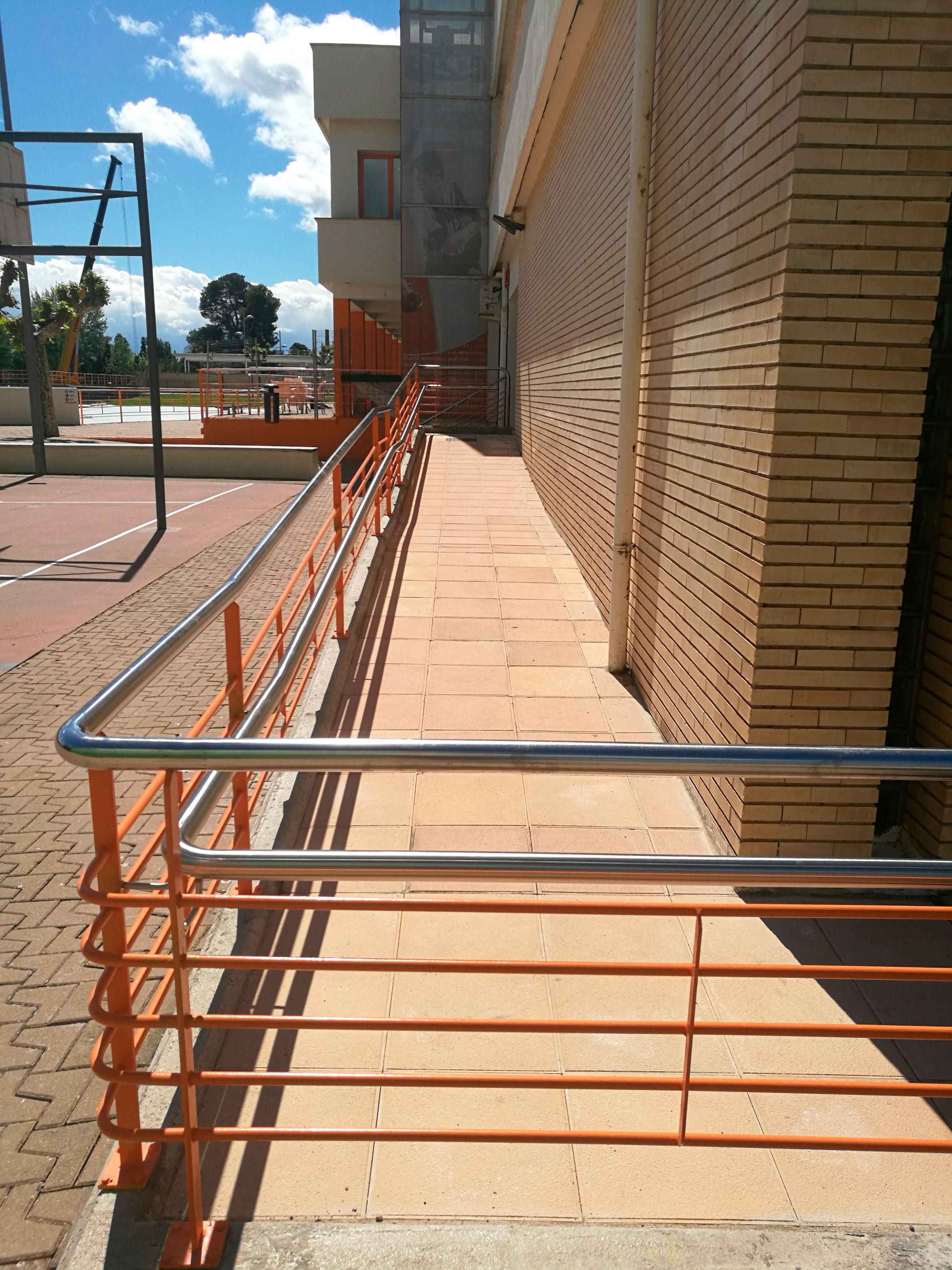 Adecuación de la-rampa en Ribotas