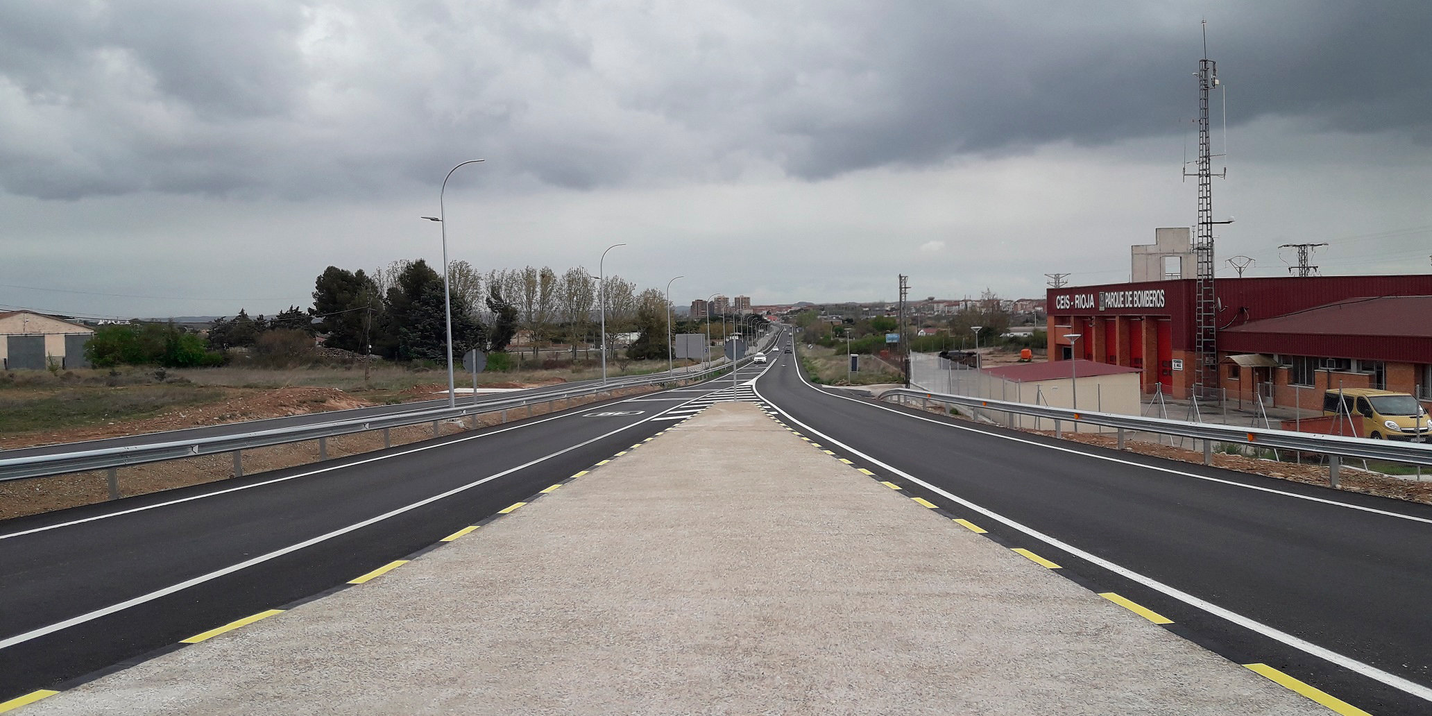 LR-134 acceso rotonda bomberos