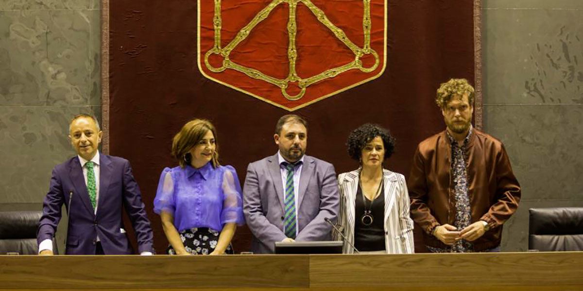 Constituido el nuevo Parlamento de Navarra 3