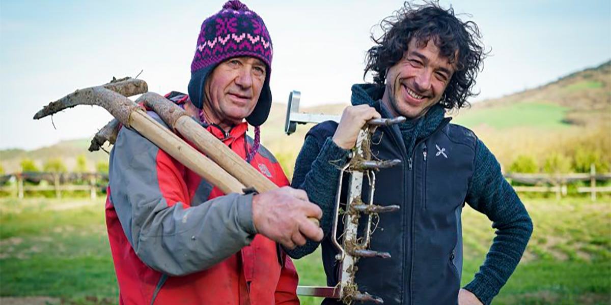 Los Últimos de la Mejana, Tomás y Aingeru