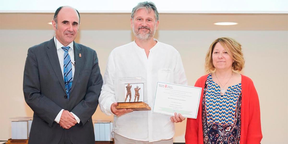Santi Cordón, recibiendo su premio