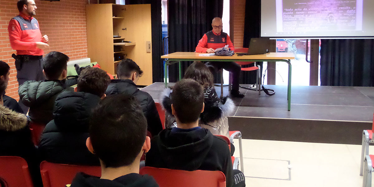 Charlas de prevención sobre la violencia de género dentro de las Jornadas a favor del respeto del IES Valle del Ebro