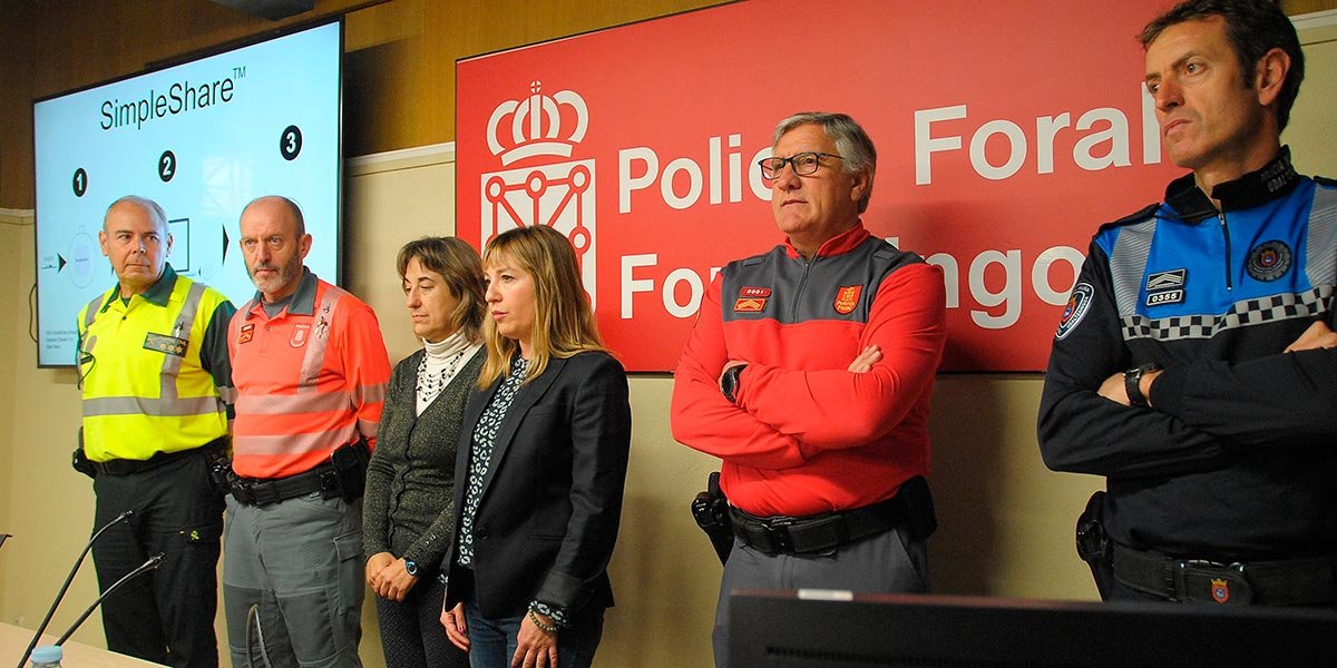 charla para resaltar la importancia de su correcto uso en la sede de la Policía Foral