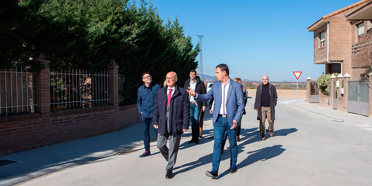 Visita para comprobar el resultado de las calles renovadas 3