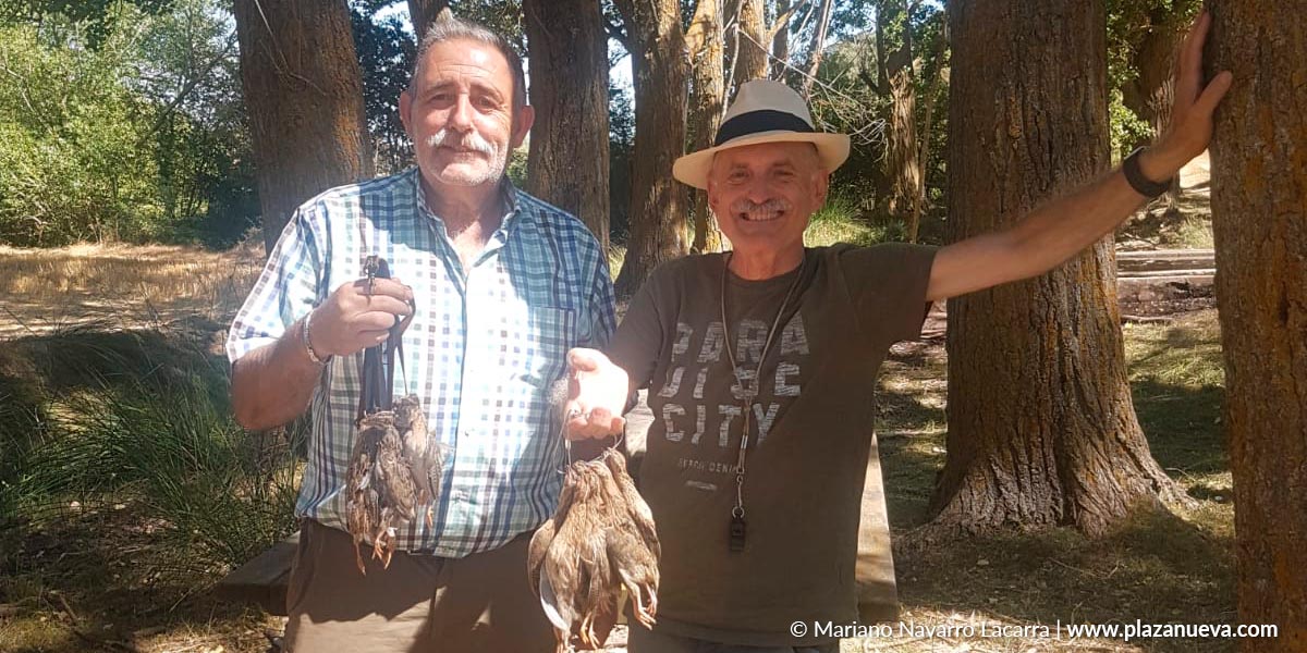 Cazadores con codornices