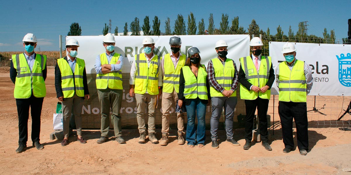 Acto de colocación de la primera piedra del Complejo deportivo 2