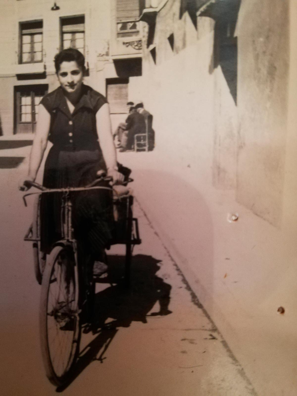 María Sanz de joven