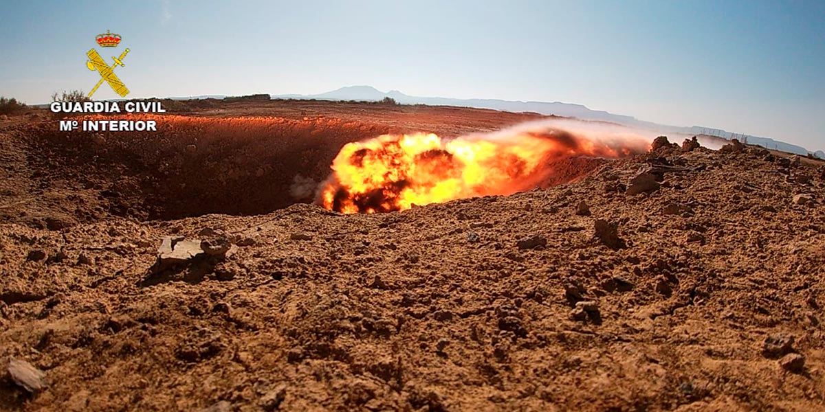 La Guardia Civil destruye dos artefactos explosivos localizados en Peralta y Castejón 4