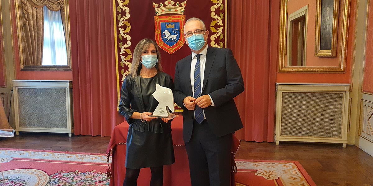 Ana Azcona y el alcalde de Pamplona, Enrique Maya