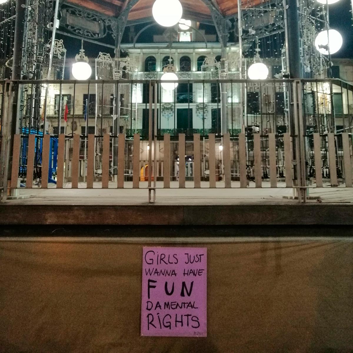 Carteles feministas en Tudela de Ribera Insumisa 2
