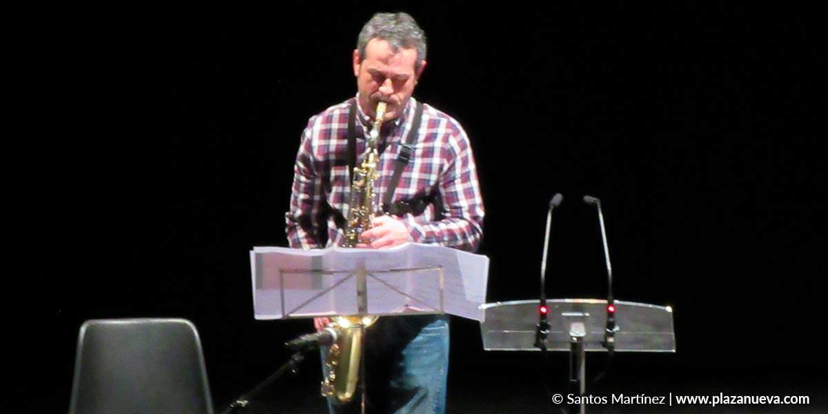 Manuel Sandúa, Belinda Rosel, Iosu Jimenez e Iñigo Palacios amenizaron el acto con su música