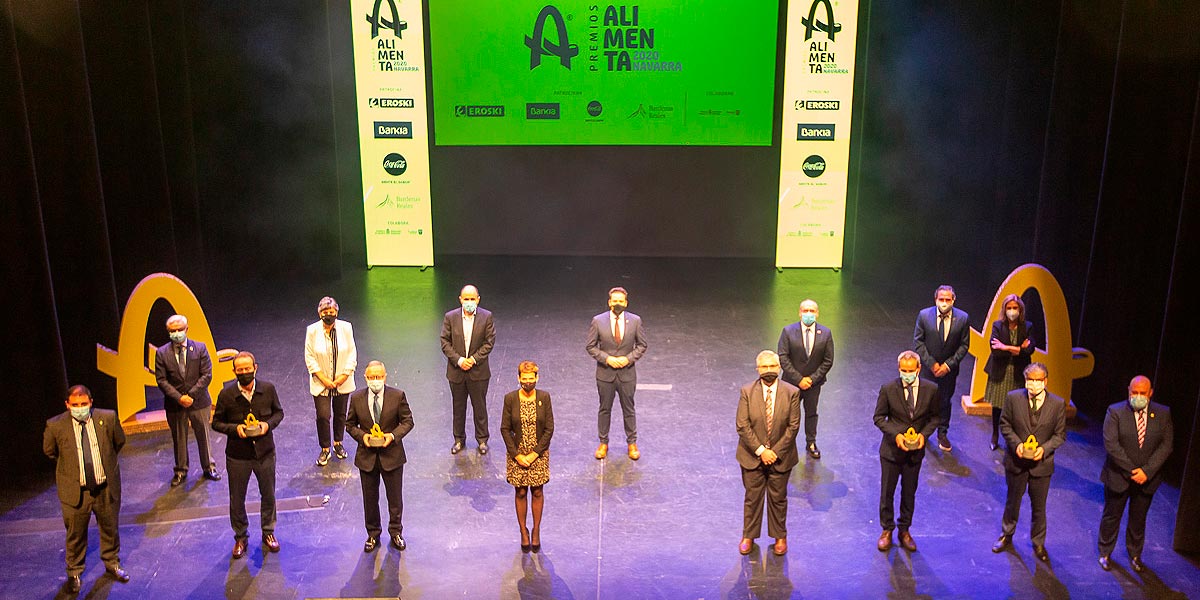 Premiados, autoridades, patrocinadores y organizadores, tras el acto