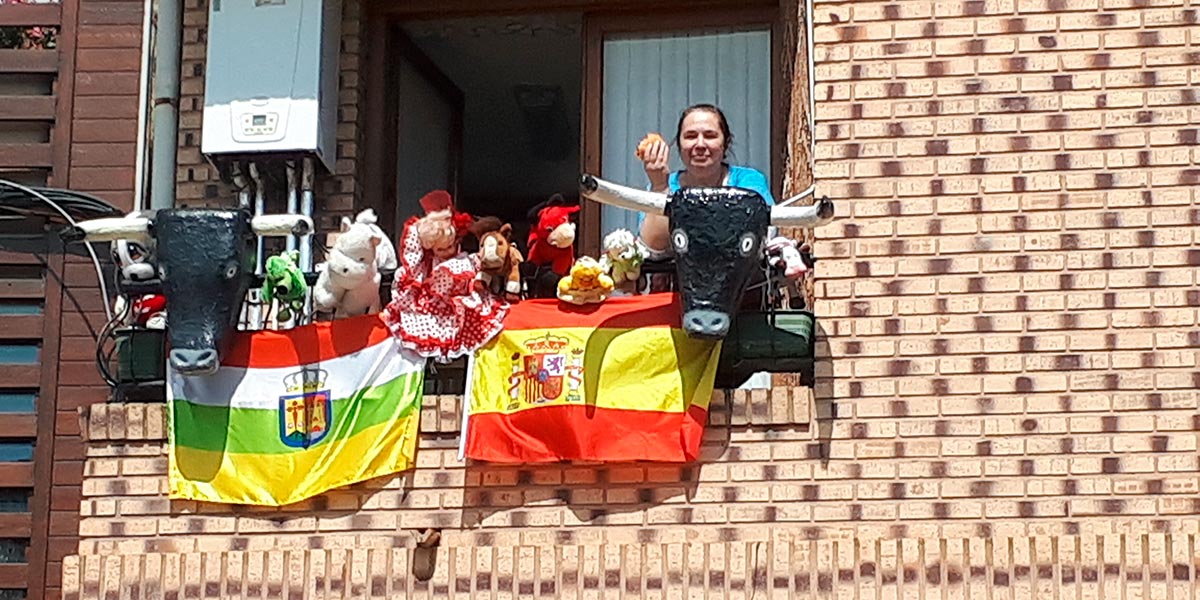 Decoración de balcones con motivos taurinos