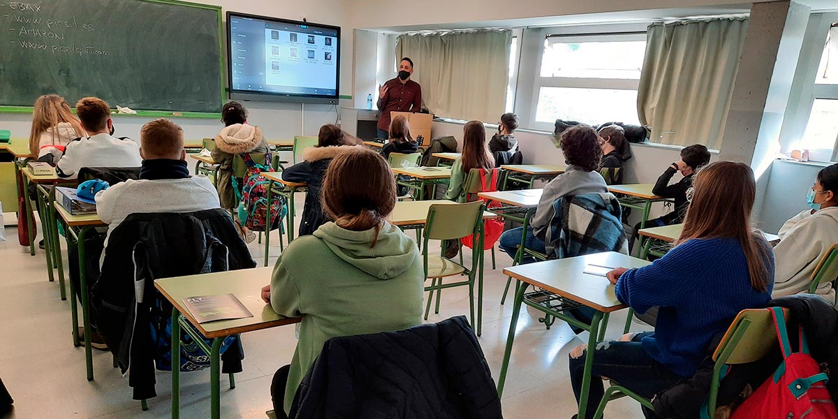 Charla PicSil