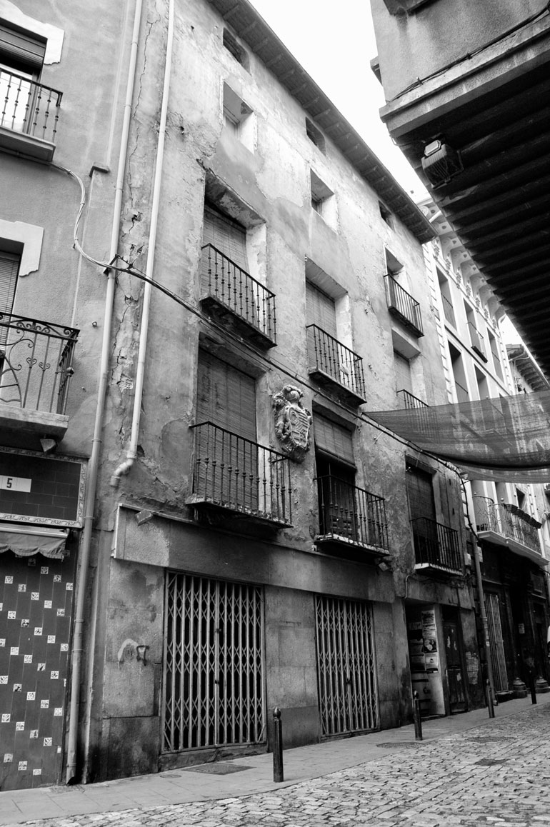 Fachada Casa Maisterrena antes