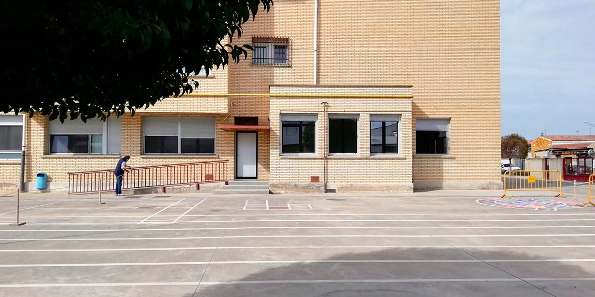 Sustitución de las ventanas del colegio San Bartolomé de Ribaforada 3