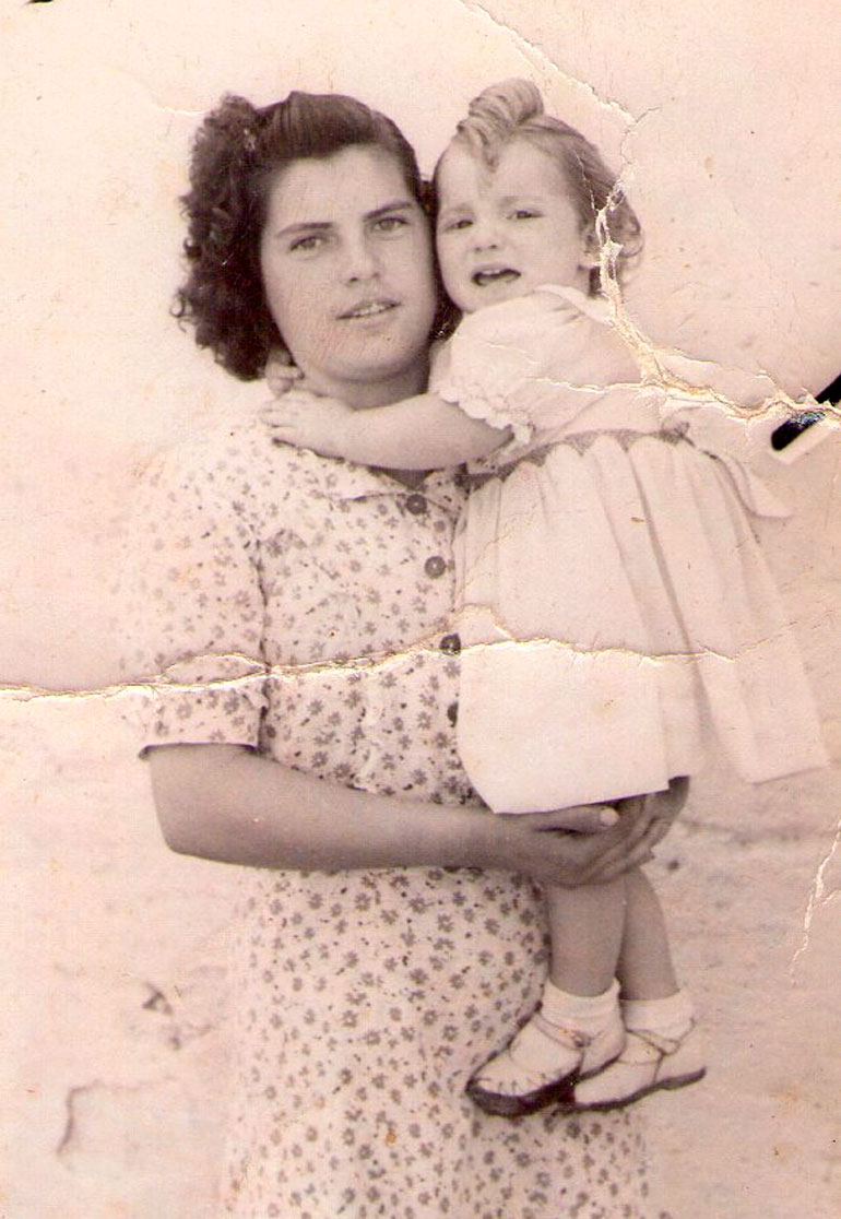 Antonia Maestre Cenzano con sobrina Felisa