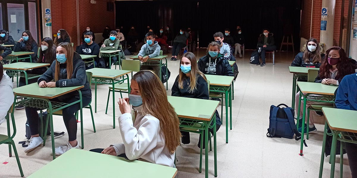 El IES Valle del Ebro celebró el Día internacional de la mujer y la niña en la ciencia 2