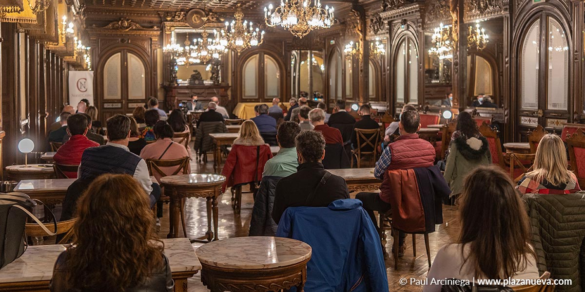 El Nuevo Casino Principal colgó el cartel de no hay entradas en la presentación del libro de Carlos Medr