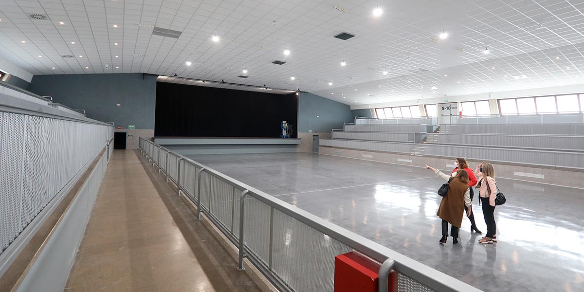 Pista del pabellón reformado de Ribaforada