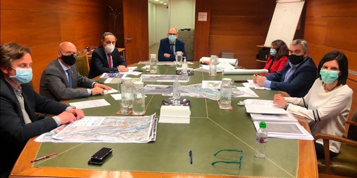 Participantes de ambas administraciones durante el encuentro celebrado en Madrid