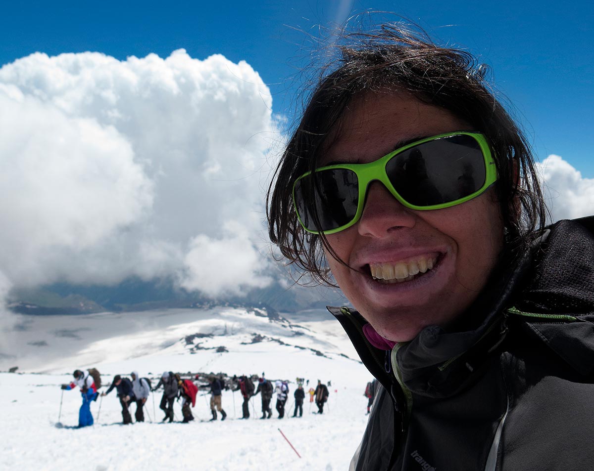 Susana Ruiz Mostazo en el monte Elbrús, el pico más elevado de Europa