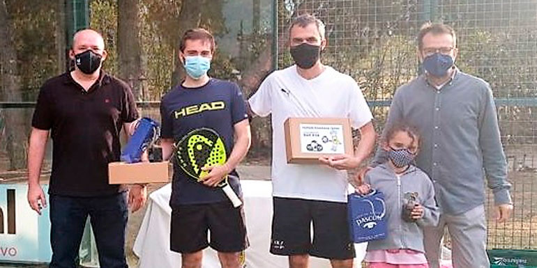 Los campeones Gorka Arellano y Javier Ezcurra de 1ª categoría masculina