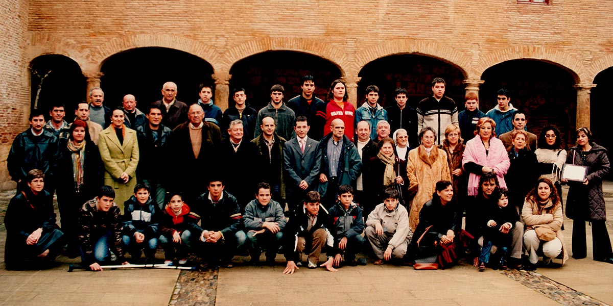 Homenaje que tributó el Ayuntamiento de Fitero a Serafín Olcoz, junto con los actores