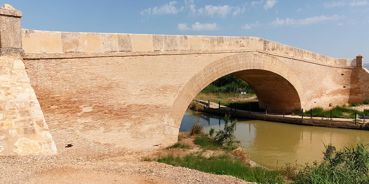 Vista del puente restaurado