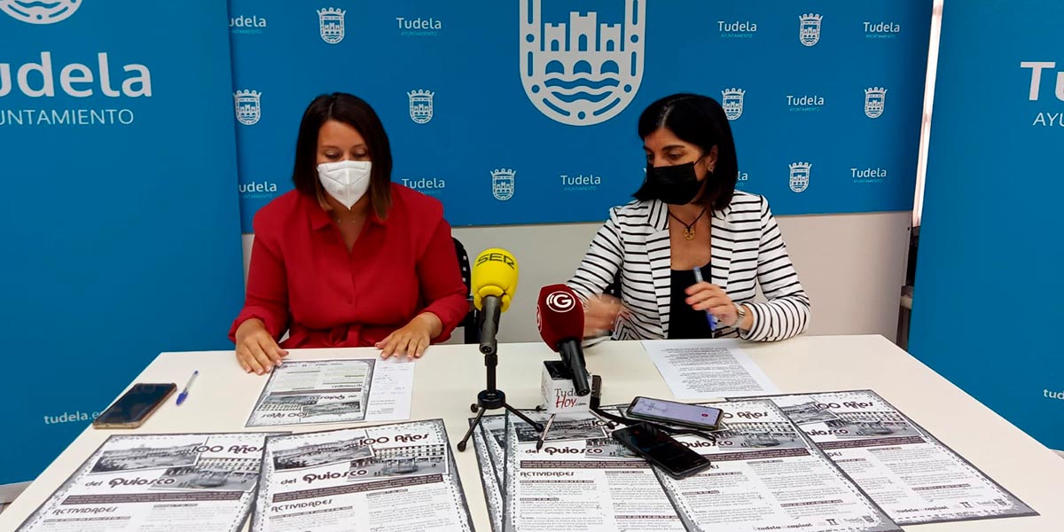 Las concejales de Turismo, Irune García García y de cultura, Merche Añón Montón