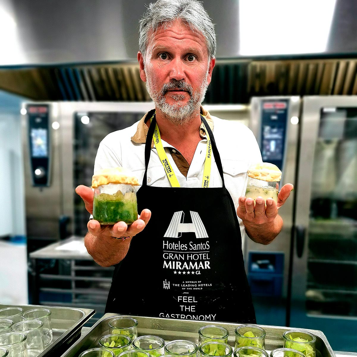 Santi Cordón con la cuajada de borrajas