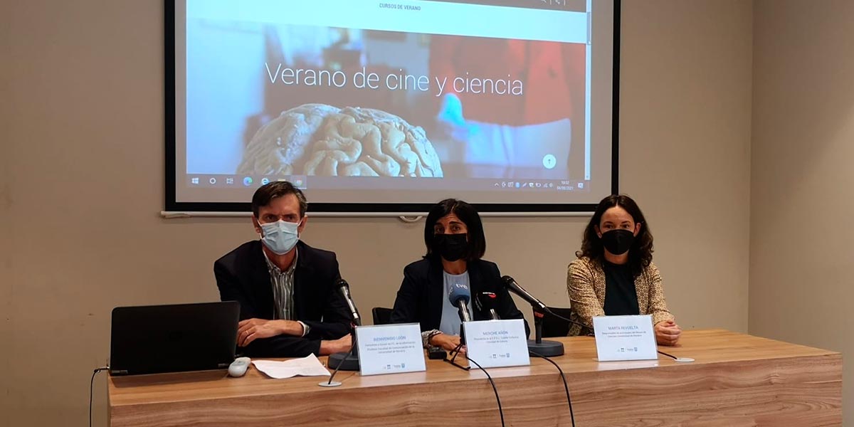 Bienvenido León, Mercedes Añón y Marta Revuelta
