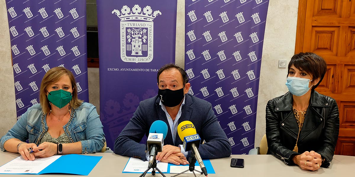 Firma del convenio del Ayuntamiento de Tarazona con APATA