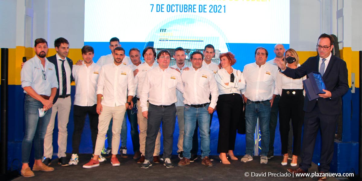 ITT CM93 New Holland plantilla