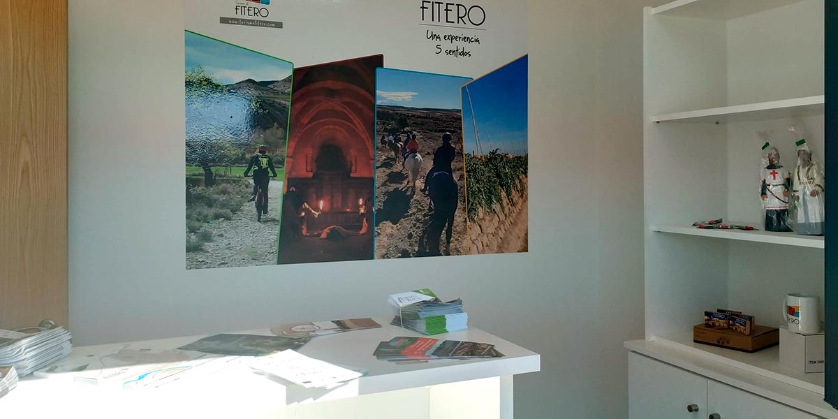 Interior del Punto de Información Turística de Fitero