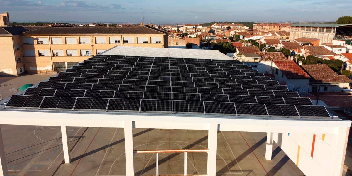 Placas solares en el colegio de Corella 1