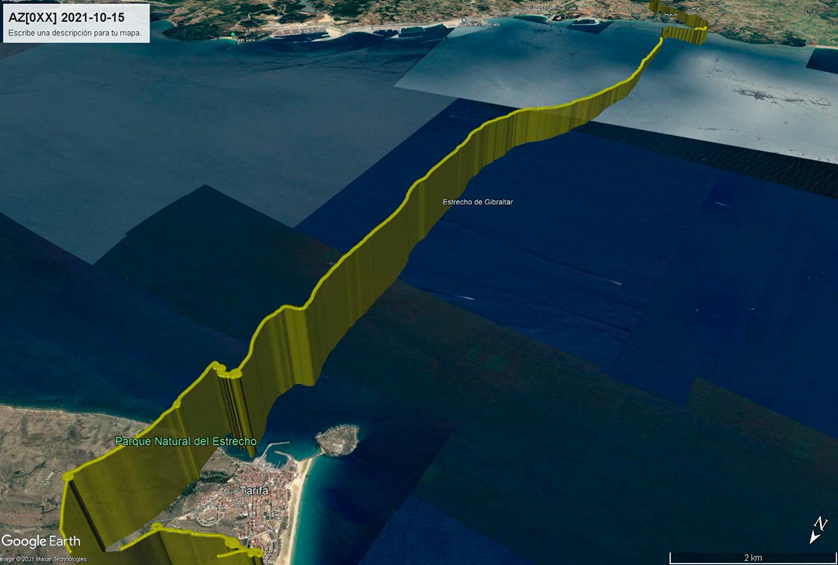 Su estrategia consiste en elevarse a gran altura sobre Tarifa, para a continuación lanzarse hacia la costa africana