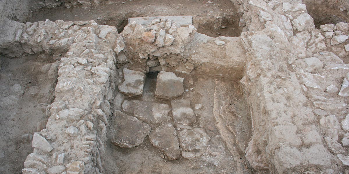 Excavaciones en el Castillo de Vatierra 1