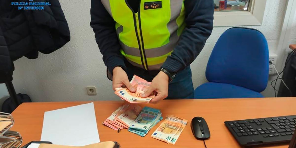 Policia nacional parte del dinero intervenido