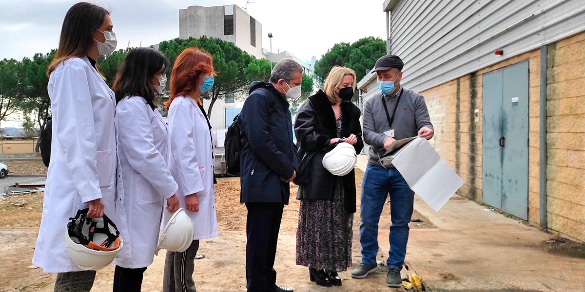 La consejera de Salud y el consejero de Hacienda y Administración Pública visitaron el centro hospitalario de la Rioja Baja 2