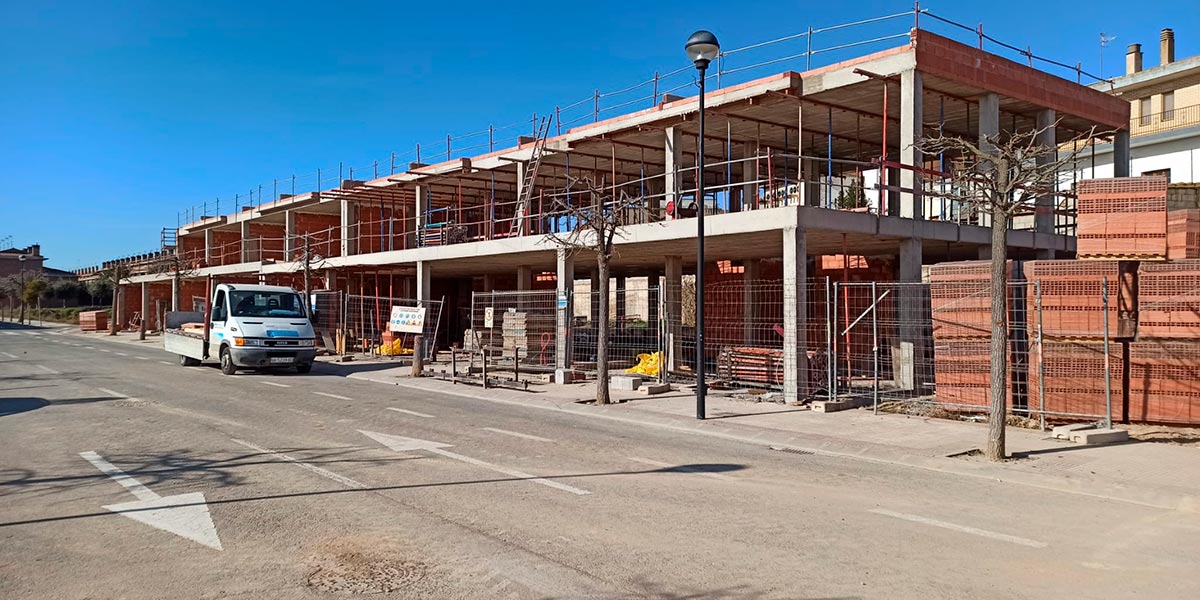 Ocho viviendas unifamiliares en la calle del Pago de Murchante