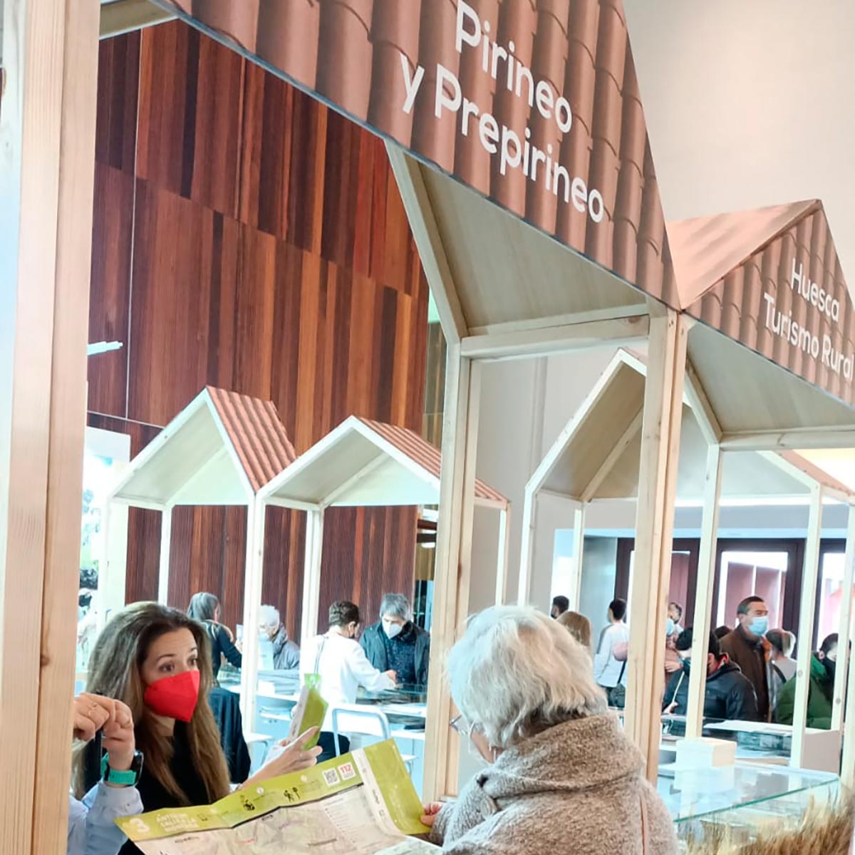 cinco villas turismo stand
