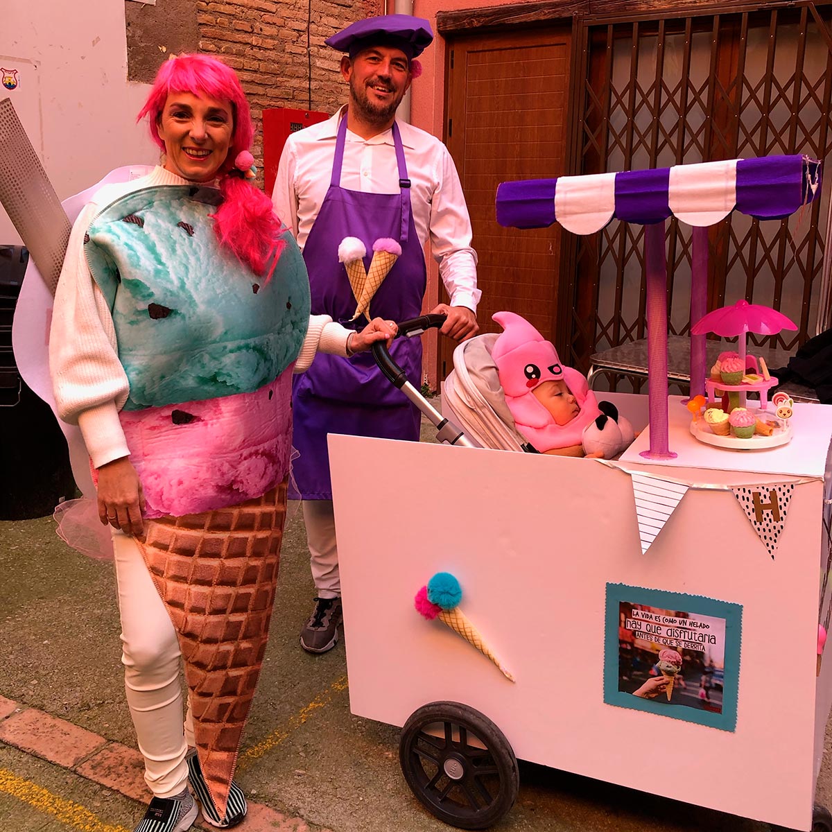 premio carnaval tudela 2022 Heladería Aimar Mejor disfraz de pareja