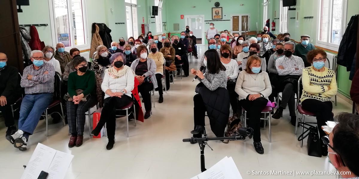 Asistentes en Tudela a la presentación del relato de Mari Carmen Eza Moreno