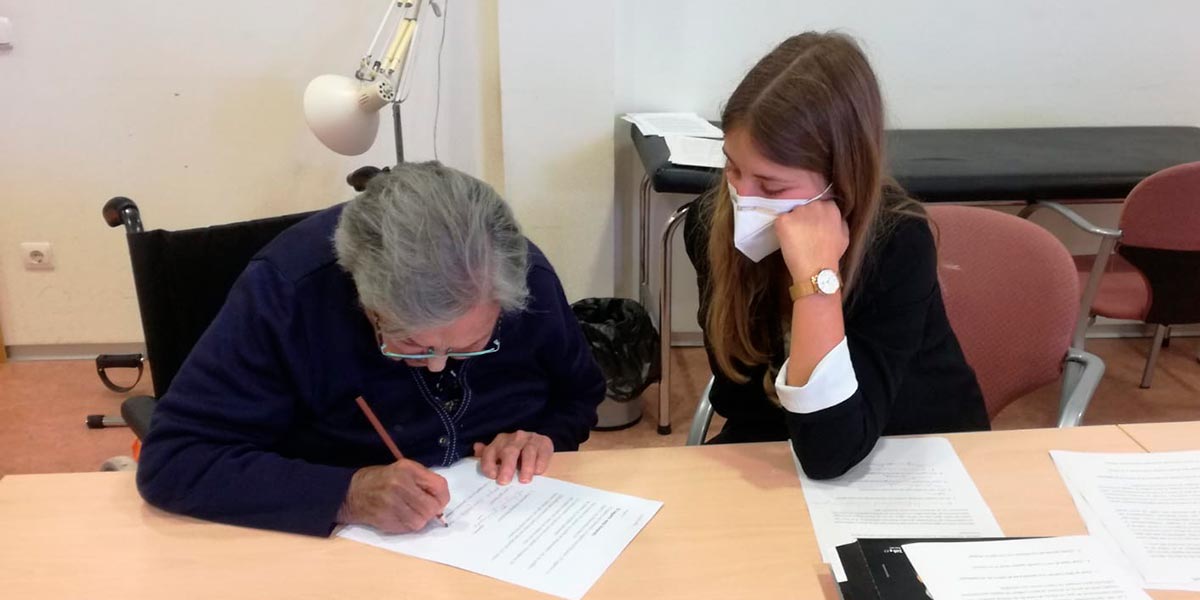Aizea García en una de las sesiones de lectura